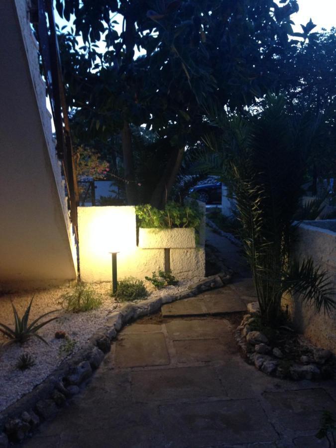 Residence Calarossa Terrasini Szoba fotó